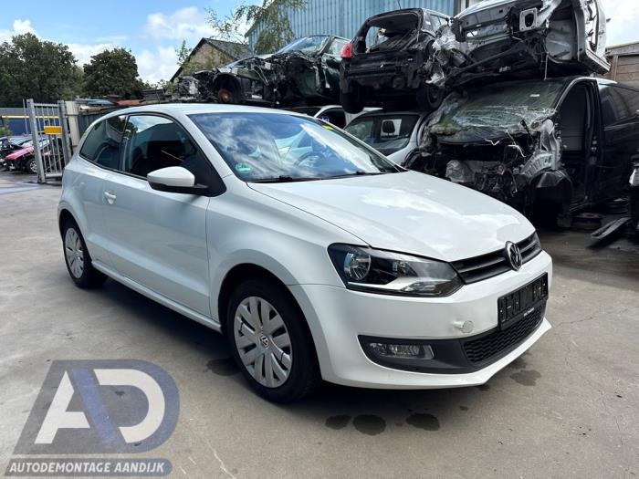 Volkswagen Polo V 1.2 12V BlueMotion Technology Salvage vehicle (2011, White)