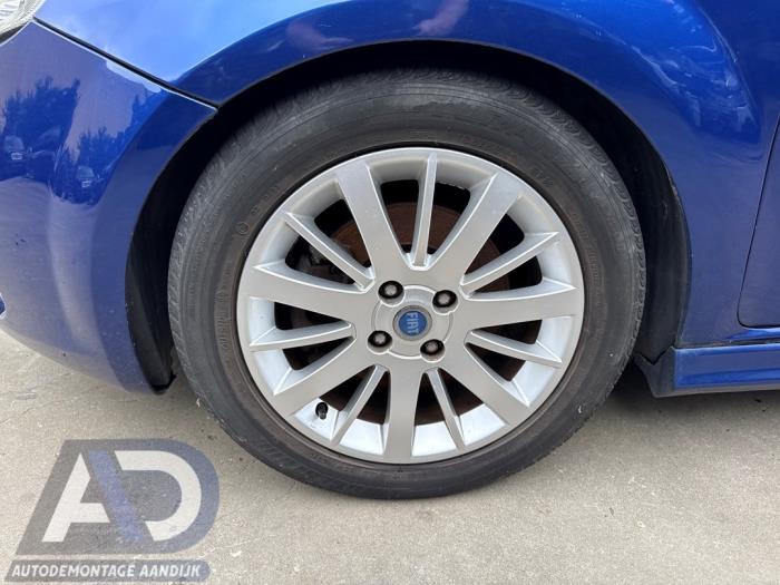 Fiat Grande Punto 1.3 JTD Multijet 16V VGT Schrottauto (2007, Blau)