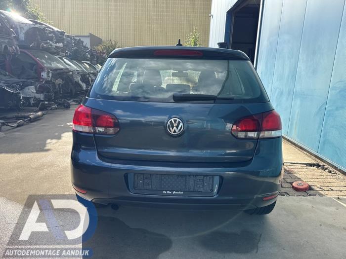 Volkswagen Golf VI 1.2 TSI BlueMotion Samochód złomowany (2010, Niebieski, Szary)