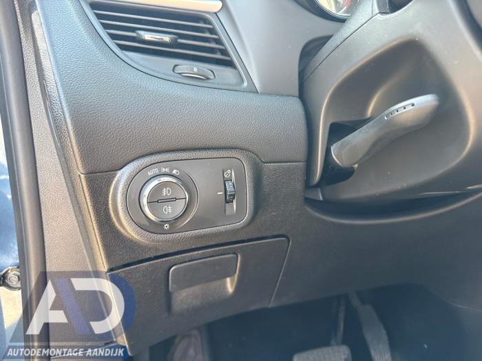 Opel Zafira Tourer 2.0 CDTI 16V 170 Ecotec Schrottauto (2017, Blau)