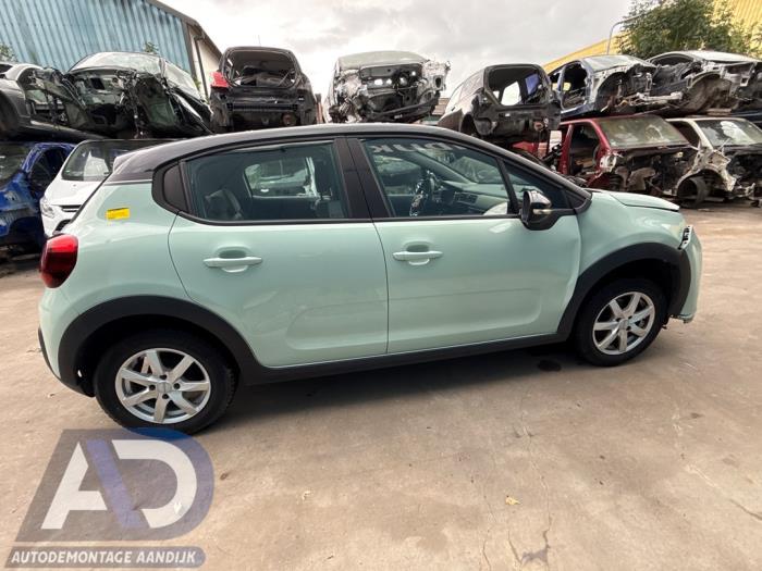 Citroen C3 1.2 Vti 12V PureTech Épave (2017, Léger, Vert, Menthe)