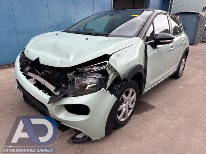 Citroen C3 1.2 Vti 12V PureTech Épave (2017, Léger, Vert, Menthe)