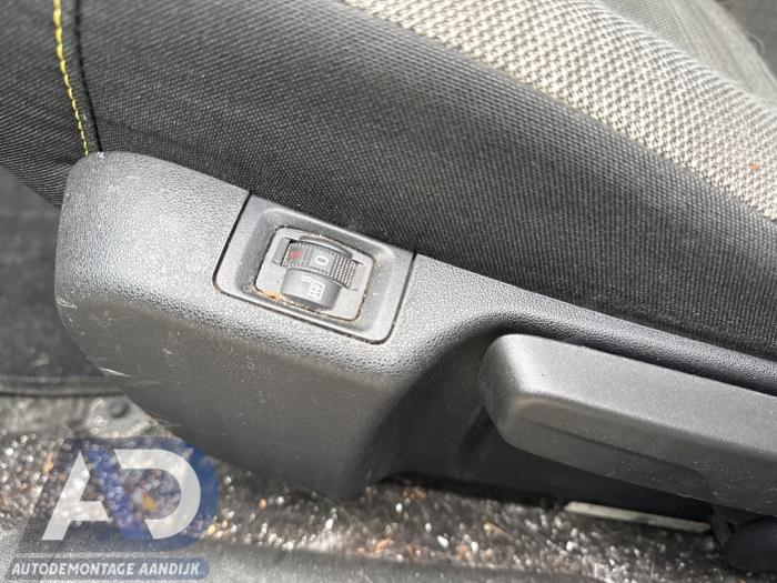 Citroen C3 1.2 Vti 12V PureTech Épave (2017, Léger, Vert, Menthe)