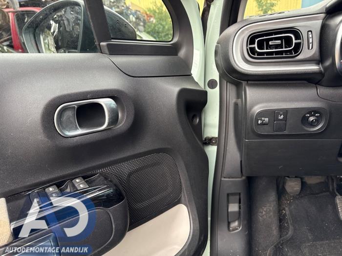 Citroen C3 1.2 Vti 12V PureTech Épave (2017, Léger, Vert, Menthe)