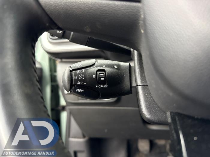 Citroen C3 1.2 Vti 12V PureTech Épave (2017, Léger, Vert, Menthe)