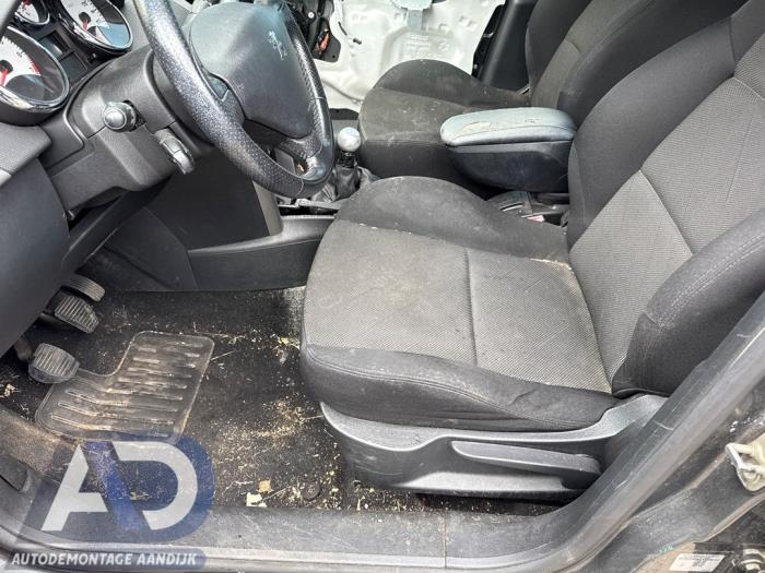 Peugeot 207 SW 1.6 16V Sloopvoertuig (2008, Grijs)