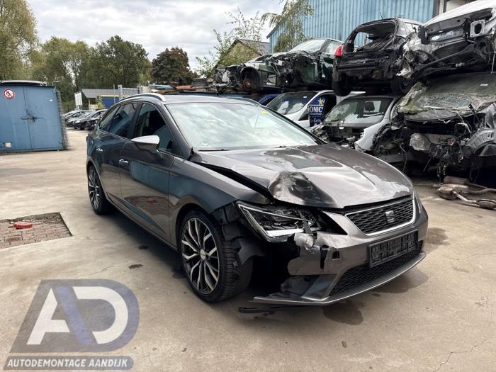 Seat Leon ST 1.6 TDI Ecomotive 16V Sloopvoertuig (2015, Grijs)