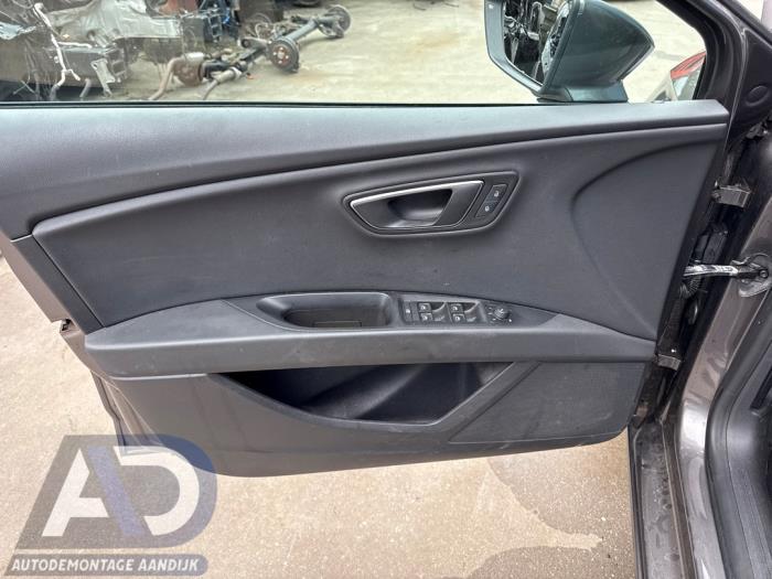 Seat Leon ST 1.6 TDI Ecomotive 16V Sloopvoertuig (2015, Grijs)