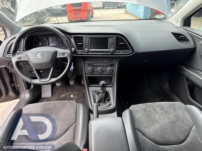 Seat Leon ST 1.6 TDI Ecomotive 16V Sloopvoertuig (2015, Grijs)