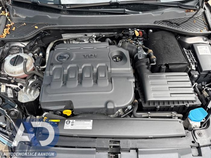 Seat Leon ST 1.6 TDI Ecomotive 16V Sloopvoertuig (2015, Grijs)