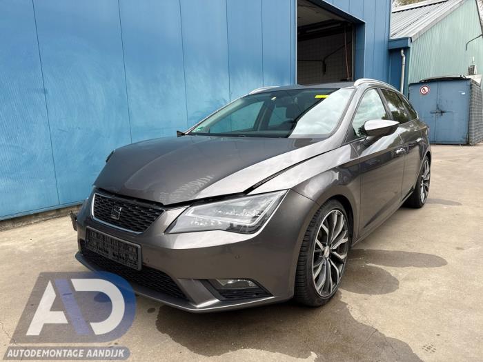 Seat Leon ST 1.6 TDI Ecomotive 16V Sloopvoertuig (2015, Grijs)