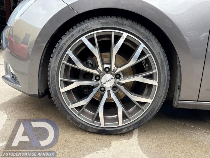 Seat Leon ST 1.6 TDI Ecomotive 16V Sloopvoertuig (2015, Grijs)