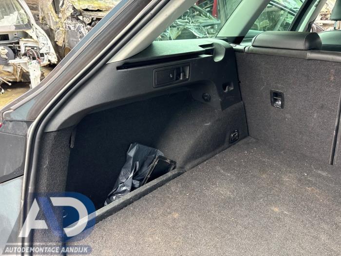 Seat Leon ST 1.6 TDI Ecomotive 16V Sloopvoertuig (2015, Grijs)