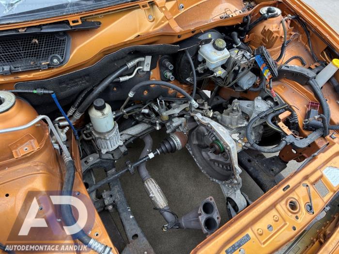 Opel Astra G 1.8 16V Schrottauto (2000, Gold)