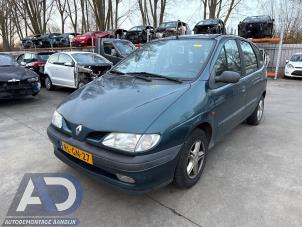 Renault Megane Scénic 2.0 RT  (Skrot)