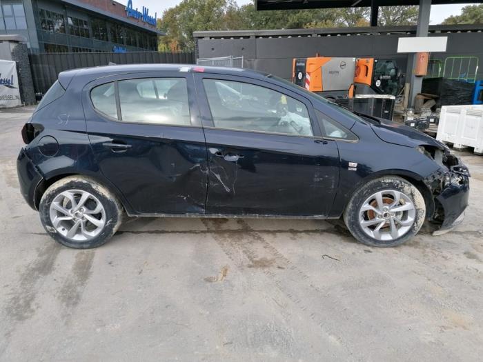 Opel Corsa E 1.4 16V Bi-Fuel Skrotfordon (2019, ZWART)