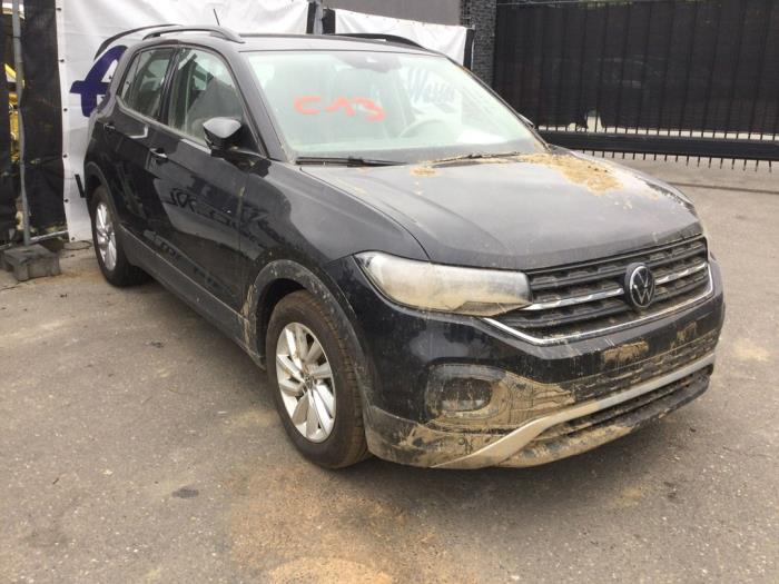 Volkswagen T-Cross 1.0 TSI 110 12V Skrotfordon (2020, ZWART)