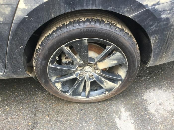 Skoda Superb Combi 1.4 TSI iV 6V Sloopvoertuig (2021, Metallic, Zwart)