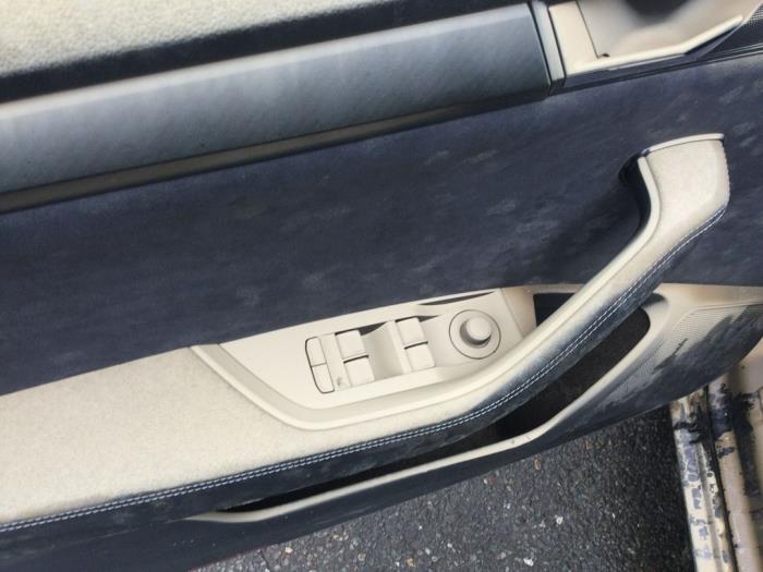 Skoda Superb Combi 1.4 TSI iV 6V Sloopvoertuig (2021, Metallic, Zwart)