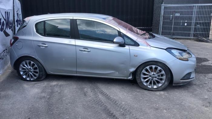 Opel Corsa E 1.4 16V Skrotfordon (2019, GRIJS)