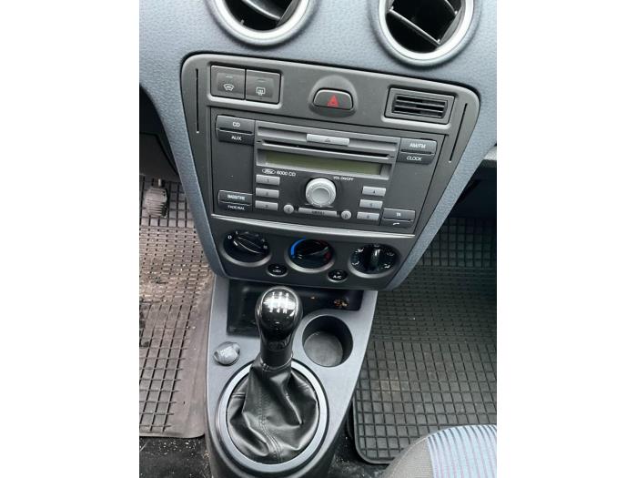 Ford Fusion 1.25 16V Skrotfordon (2006, BLAUW)