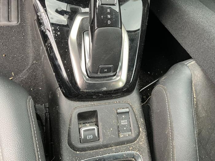 Opel Corsa F 1.2 Turbo 12V 100 Skrotfordon (2020, ROOD)