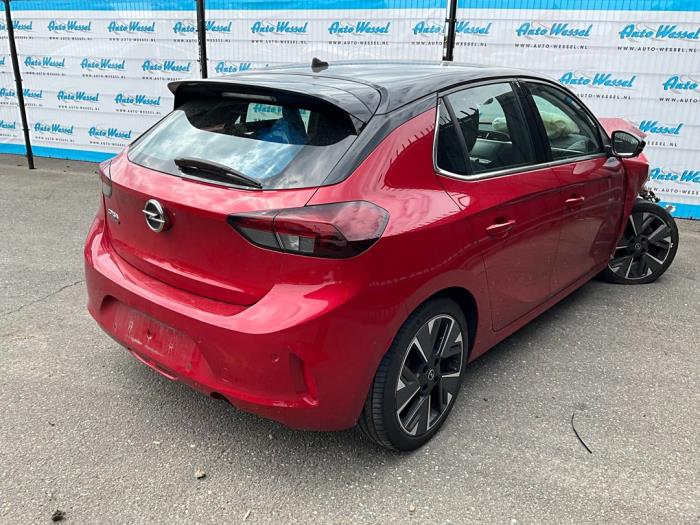 Opel Corsa F 1.2 Turbo 12V 100 Skrotfordon (2020, ROOD)