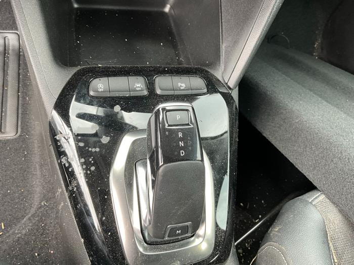 Opel Corsa F 1.2 Turbo 12V 100 Skrotfordon (2020, ROOD)