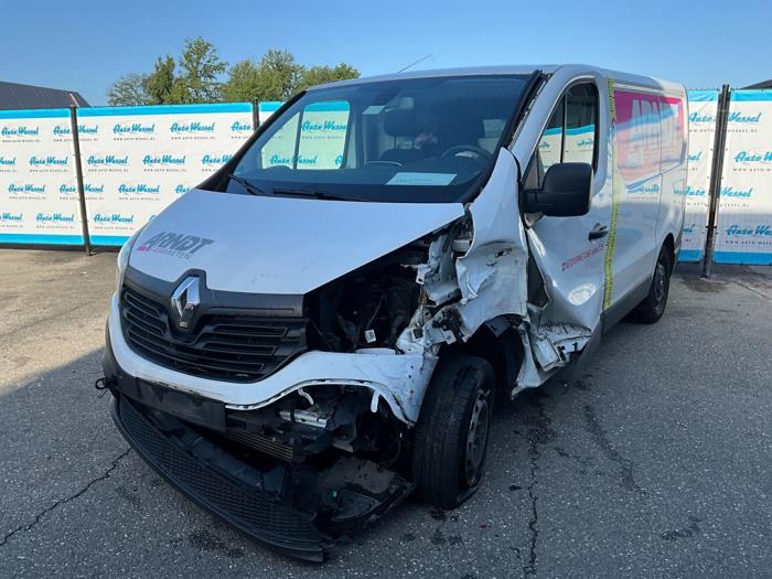 Renault Trafic 1.6 dCi 145 Twin Turbo Skrotfordon (2021, WIT)