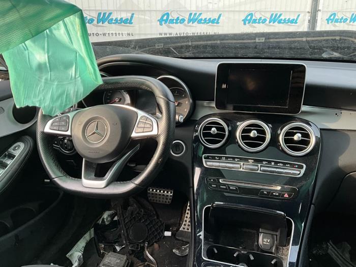 Mercedes GLC 2.2 250d 16V BlueTEC 4-Matic Skrotfordon (2016, ZWART)