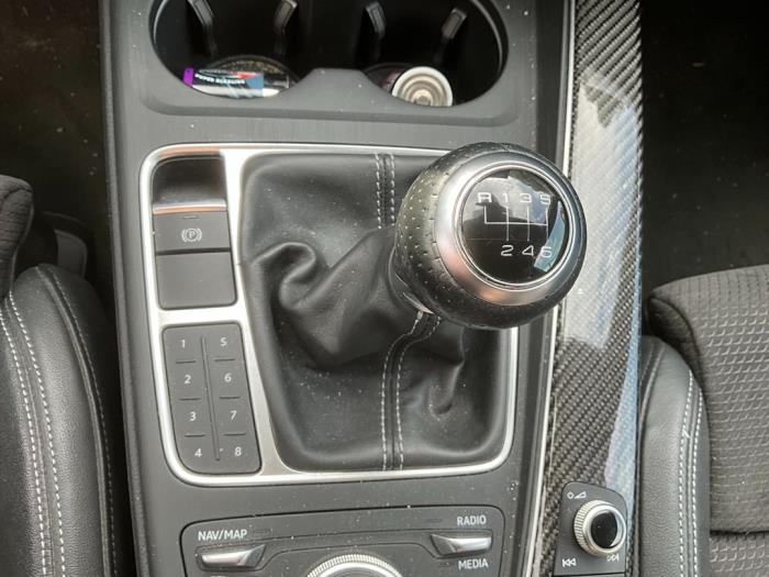 Audi A5 Sportback 2.0 TFSI Mild Hybrid 16V Skrotfordon (2018, ZWART)