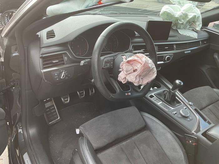 Audi A5 Sportback 2.0 TFSI Mild Hybrid 16V Skrotfordon (2018, ZWART)