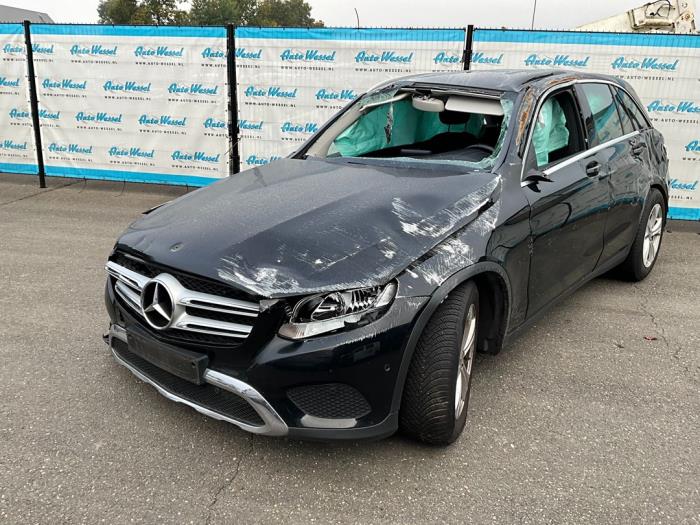 Mercedes GLC 2.2 250d 16V BlueTEC 4-Matic Sloopvoertuig (2016, Zwart)