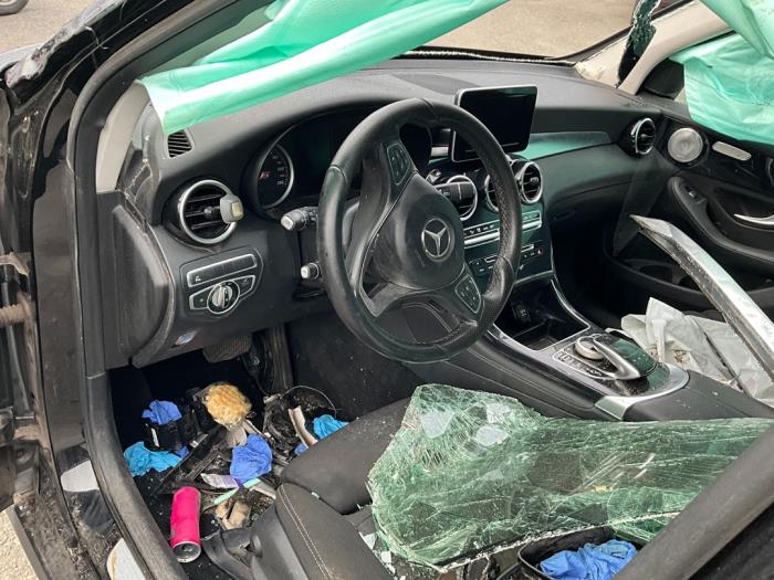 Mercedes GLC 2.2 250d 16V BlueTEC 4-Matic Sloopvoertuig (2016, Zwart)