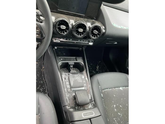 Mercedes B 1.3 B-250 e Turbo 16V Samochód złomowany (2022)