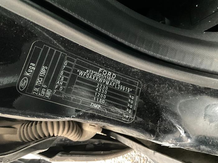 Ford Kuga II 2.0 TDCi 16V 150 4x4 Sloopvoertuig (2015)