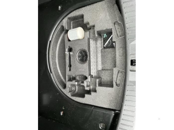 Ford Kuga II 2.0 TDCi 16V 150 4x4 Sloopvoertuig (2015)