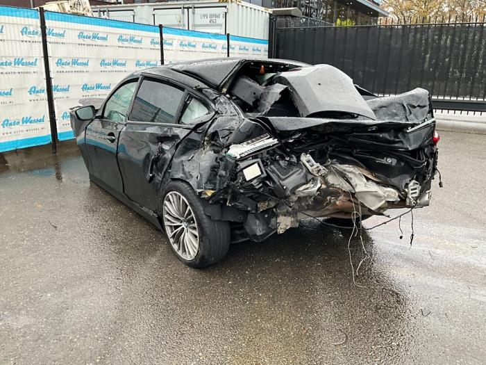 BMW 3 serie 320i 2.0 TwinPower Turbo 16V Sloopvoertuig (2022)