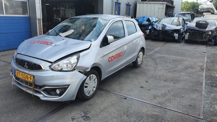 Mitsubishi Space Star 1.0 12V Skrotfordon (2019, METALLIC GRIJS)