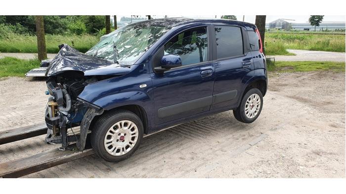 Fiat Panda/Pandina 0.9 TwinAir 65 Sloopvoertuig (2013, Metallic, Blauw)