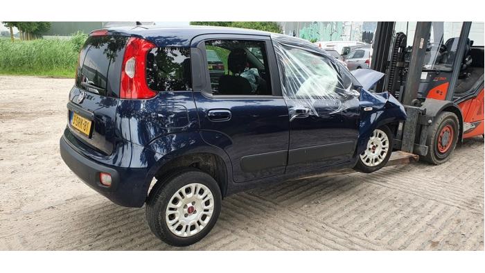 Fiat Panda/Pandina 0.9 TwinAir 65 Sloopvoertuig (2013, Metallic, Blauw)