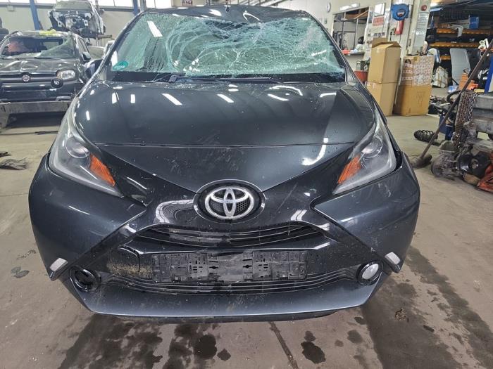 Toyota Aygo 1.0 12V VVT-i Sloopvoertuig (2016, Metallic, Muisgrijs)