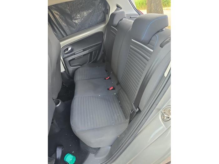 Volkswagen Up! 1.0 12V 60 Skrotfordon (2014, METALLIC GRIJS)