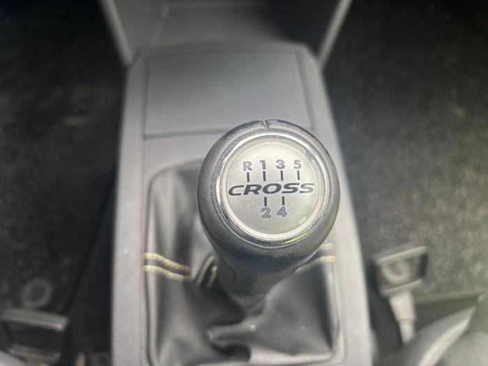 Volkswagen Polo IV 1.6 16V Schadevoertuig (2007, Zwart)