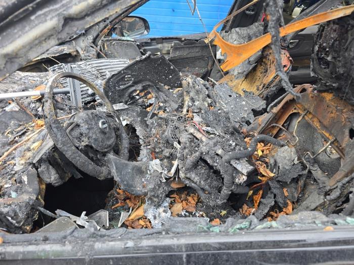 Volvo XC60 II 2.0 T6 16V Recharge, Twin Engine AWD Sloopvoertuig (2024, Metallic, Zwart)