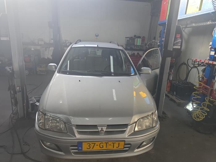 Mitsubishi Space Star 1.3 16V Skrotfordon (2001, GRIJS)