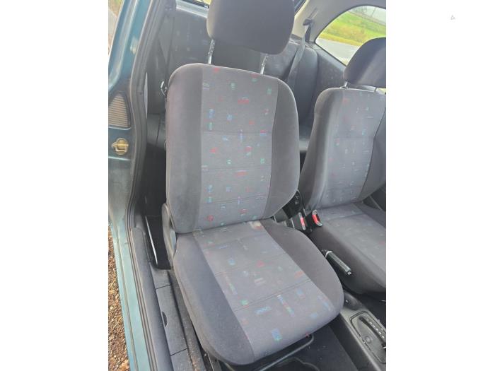 Opel Corsa B 1.4i Sloopvoertuig (1998, Blauw)