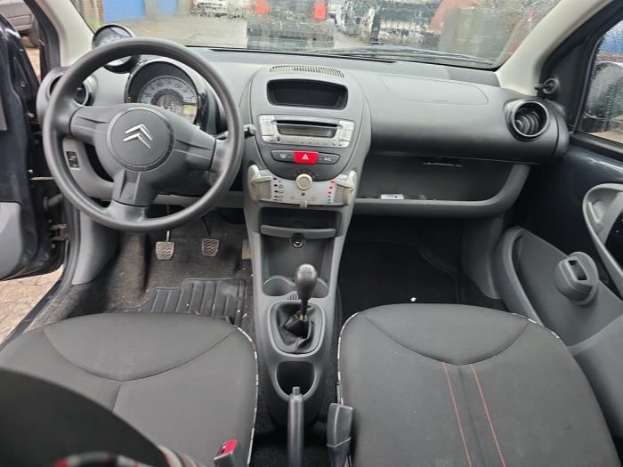 Citroen C1 1.0 12V Skrotfordon (2012, METALLIC MUISGRIJS)