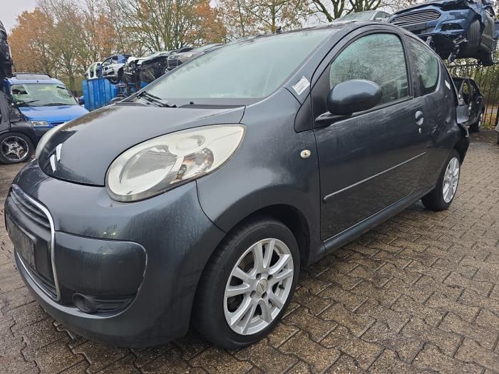 Citroen C1 1.0 12V Skrotfordon (2012, METALLIC MUISGRIJS)