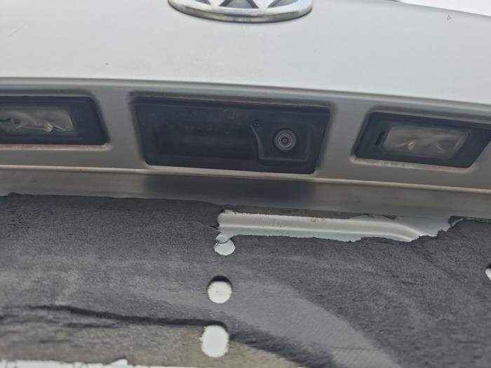 Volkswagen Touran 2.0 TDI 190 Samochód złomowany (2018, Srebrny)